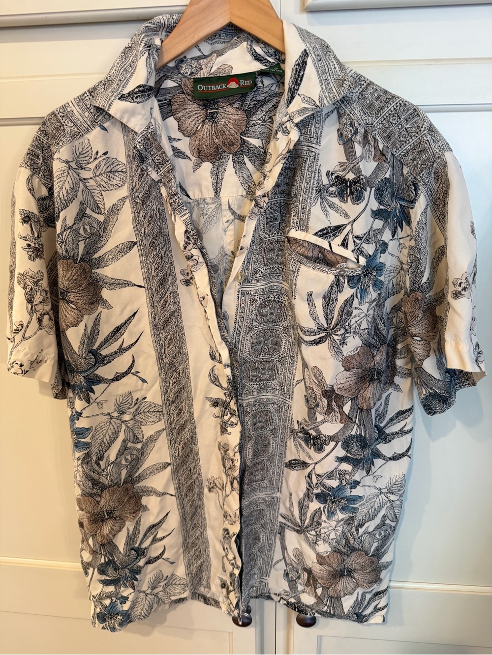 Outback Red Men's White Floral Short-Sleeve Button-Up Shirt